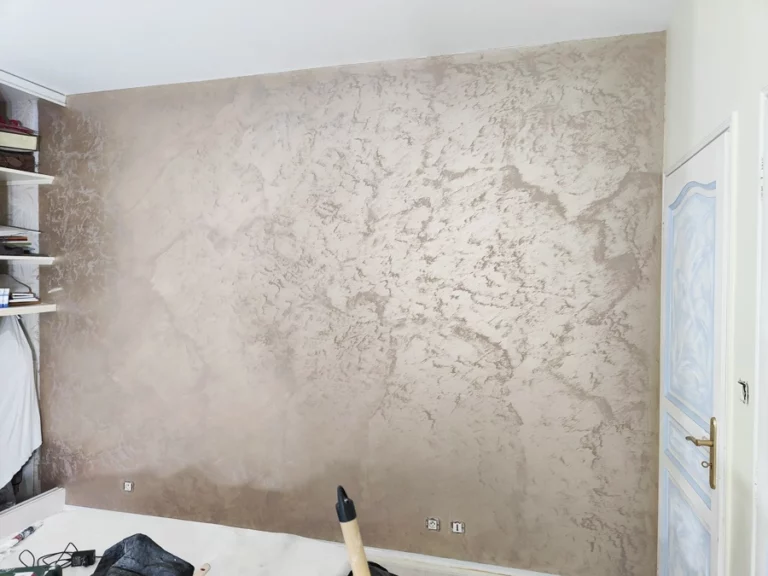 Peinture intérieure effet Kalahari sur le mur de la chambre - Grande maison à Libourne - Le Peintre Aquitain