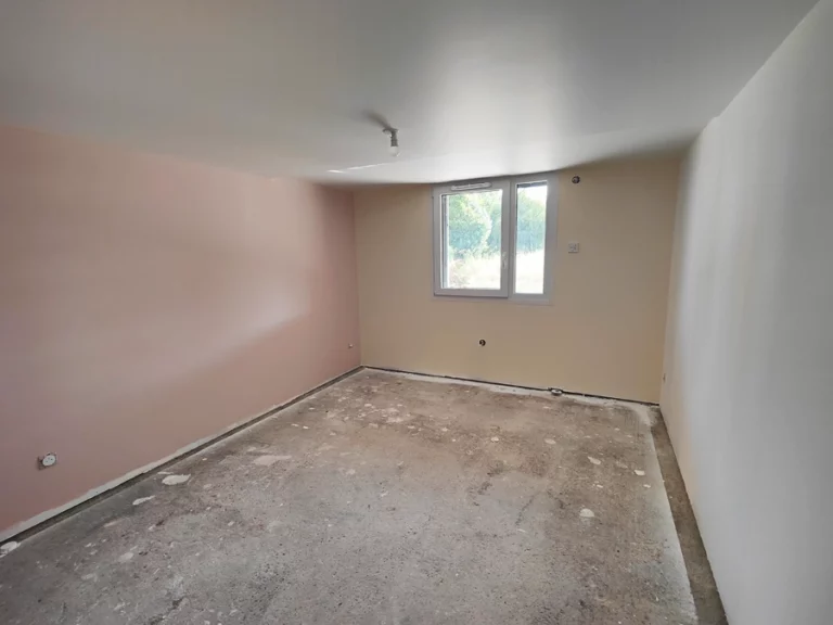 Peinture intérieure des murs et plafond de la chambre - Lalande-de-Fronsac - Le Peintre Aquitain